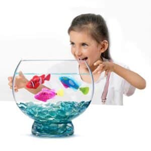Poisson robot aquarium fille