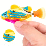 faux-poisson-qui-nage-dans-l-eau-jaune