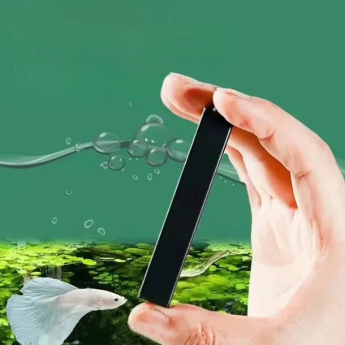 un-Chauffage-petit-aquarium-5l