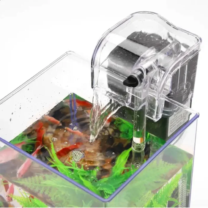 meilleur-petit-aquarium-4l-avec-filtre-cascade